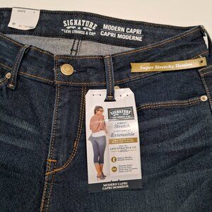 NWT Levi's Modern Capri